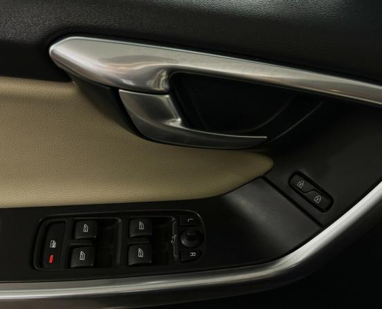 Volvo XC60 I Рестайлинг с пробегом 2014 года, цена 1 500 000 рублей, 286717 км, внедорожник, Автокод Объявления