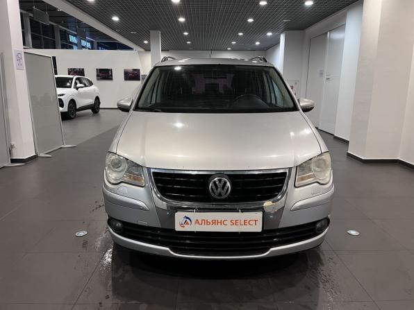 Volkswagen Touran I Рестайлинг с пробегом 2010 года, цена 584 000 рублей, 254263 км, компактвэн, Автокод Объявления