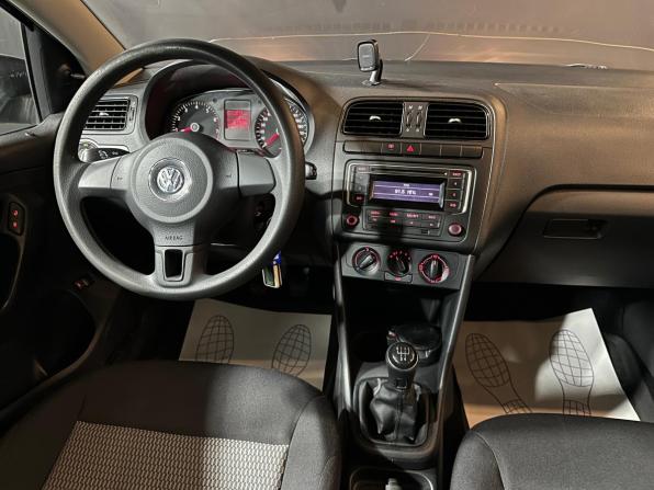 Volkswagen Polo V с пробегом 2014 года, цена 780 000 рублей, 136522 км, седан, Автокод Объявления