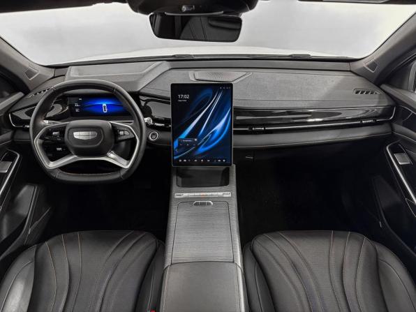 Geely Preface I с пробегом 2024 года, цена 2 388 000 рублей, 28755 км, седан, Автокод Объявления
