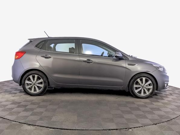Kia Rio III Рестайлинг с пробегом 2017 года, цена 1 250 000 рублей, 93900 км, хэтчбек, Автокод Объявления