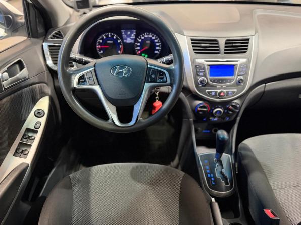 Hyundai Solaris I с пробегом 2012 года, цена 849 000 рублей, 190347 км, хэтчбек, Автокод Объявления