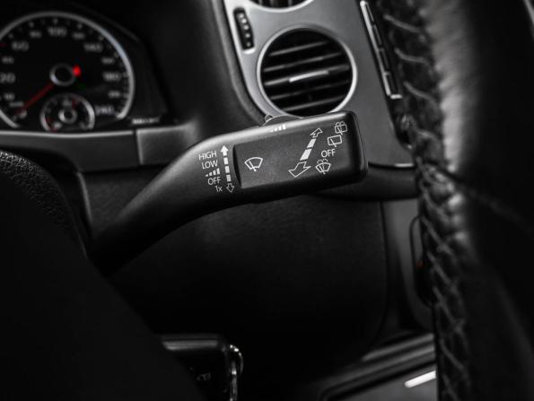 Volkswagen Tiguan I Рестайлинг с пробегом 2011 года, цена 1 699 000 рублей, 142931 км, внедорожник, Автокод Объявления