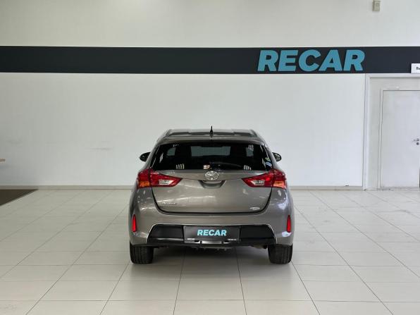 Toyota Auris II с пробегом 2013 года, цена 890 000 рублей, 223332 км, хэтчбек, Автокод Объявления