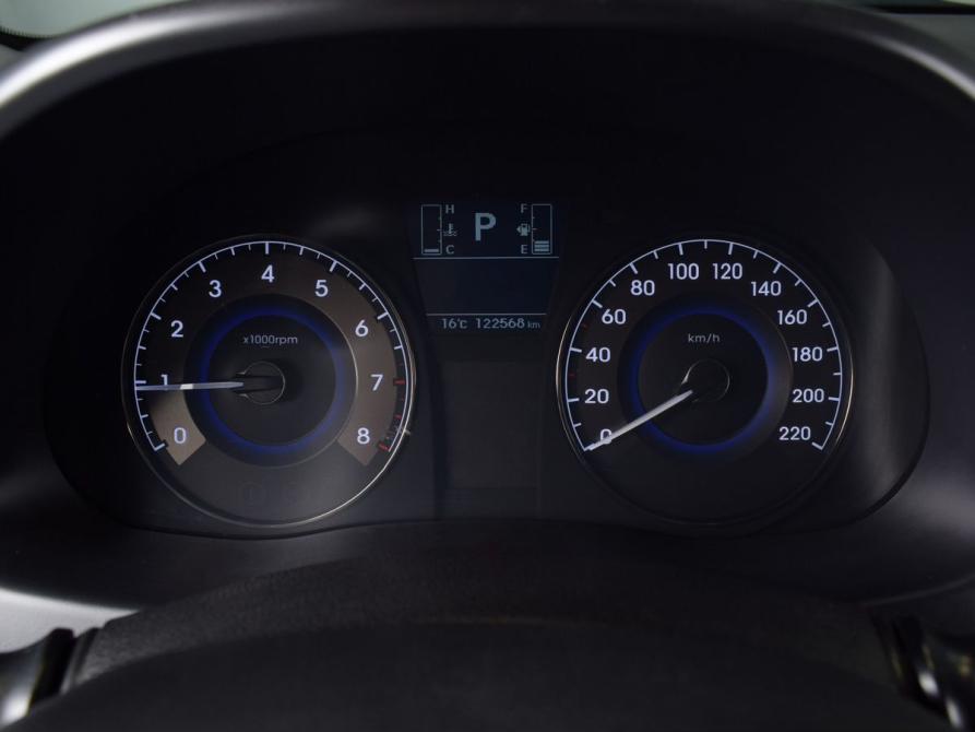 Hyundai Solaris I Рестайлинг Кемерово  - изображение 12