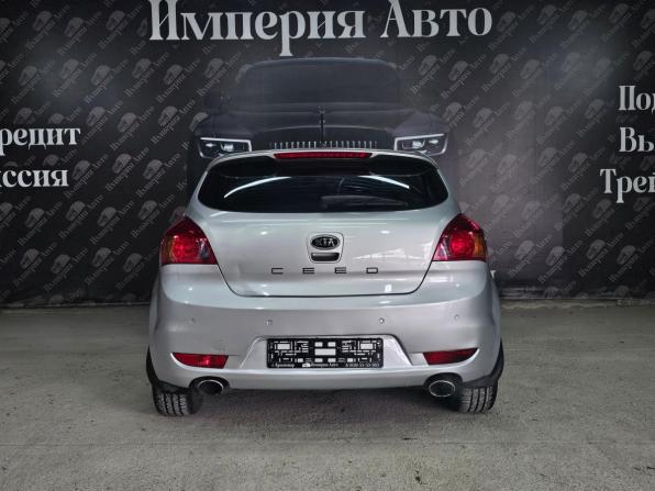 Kia Ceed I Рестайлинг с пробегом 2011 года, цена 695 000 рублей, 258000 км, хэтчбек, Автокод Объявления
