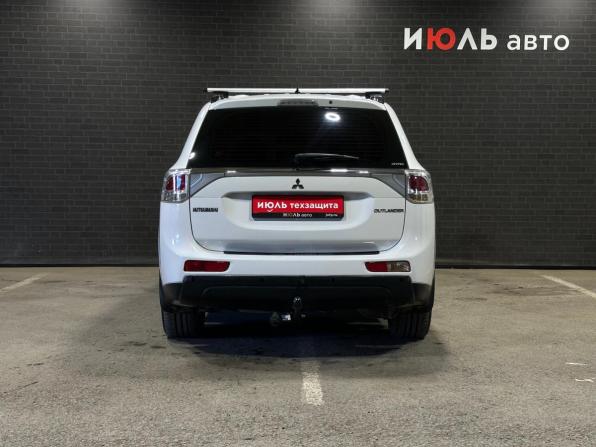 Mitsubishi Outlander III с пробегом 2012 года, цена 1 340 000 рублей, 156799 км, внедорожник, Автокод Объявления