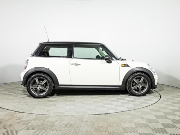 Mini Hatch II (R56) Рестайлинг с пробегом 2011 года, цена 749 585 рублей, 205012 км, хэтчбек, Автокод Объявления