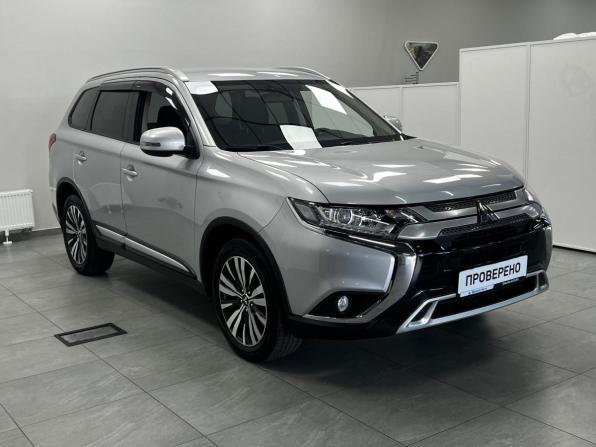 Mitsubishi Outlander III Рестайлинг 3 с пробегом 2020 года, цена 2 550 000 рублей, 76625 км, внедорожник, Автокод Объявления