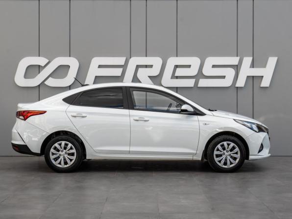 Hyundai Solaris II Рестайлинг с пробегом 2020 года, цена 1 620 000 рублей, 94025 км, седан, Автокод Объявления