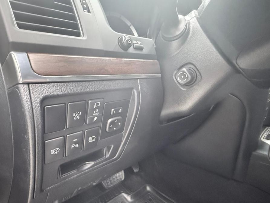 Toyota Land Cruiser 200 Series Рестайлинг 2 Челябинск  - изображение 27