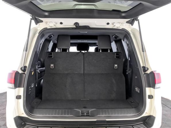 Toyota Land Cruiser 300 Series с пробегом 2023 года, цена 9 300 000 рублей, 63304 км, внедорожник, Автокод Объявления
