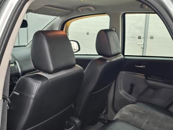 Suzuki SX4 I (Classic) Рестайлинг с пробегом 2012 года, цена 999 000 рублей, 153000 км, хэтчбек, Автокод Объявления