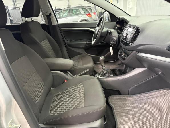 Lada (ВАЗ) Vesta I с пробегом 2019 года, цена 1 097 000 рублей, 56525 км, универсал, Автокод Объявления