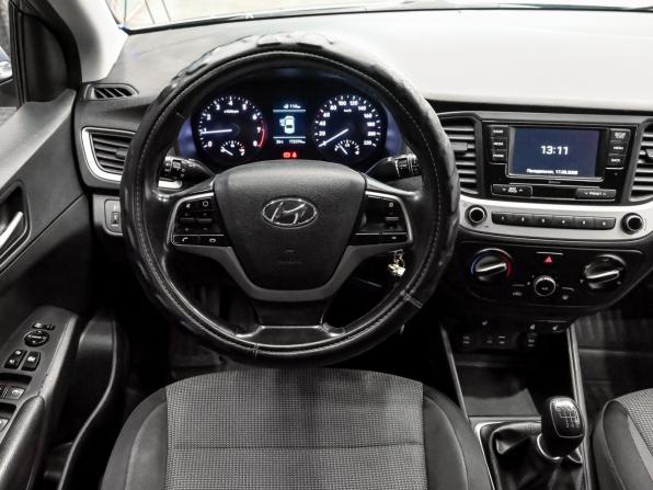 Hyundai Solaris II с пробегом 2017 года, цена 1 170 000 рублей, 172269 км, седан, Автокод Объявления