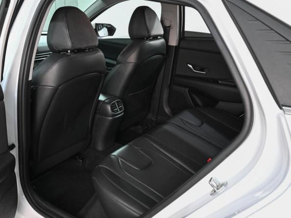 Hyundai Elantra VII (CN7) с пробегом 2022 года, цена 2 249 000 рублей, 38593 км, седан, Автокод Объявления