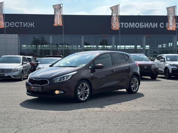 Kia Ceed II с пробегом 2012 года, цена 979 000 рублей, 183000 км, хэтчбек, Автокод Объявления