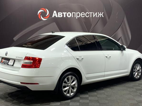 Skoda Octavia III (A7) Рестайлинг с пробегом 2017 года, цена 1 420 000 рублей, 148850 км, лифтбек, Автокод Объявления