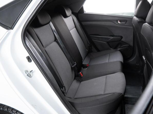 Hyundai Solaris II с пробегом 2018 года, цена 1 173 500 рублей, 128190 км, седан, Автокод Объявления