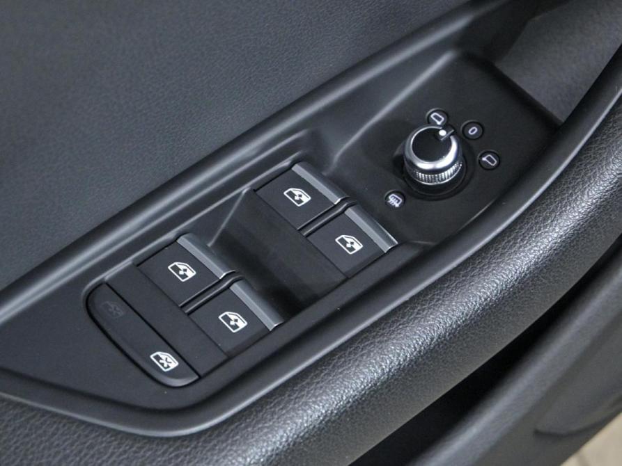 Audi A4 V (B9) Москва  - изображение 19