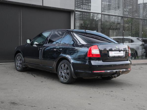 Skoda Octavia II (A5) Рестайлинг с пробегом 2011 года, цена 707 000 рублей, 216275 км, лифтбек, Автокод Объявления