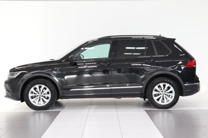 Volkswagen Tiguan II Рестайлинг с пробегом 2021 года, цена 2 081 000 рублей, 158850 км, внедорожник, Автокод Объявления