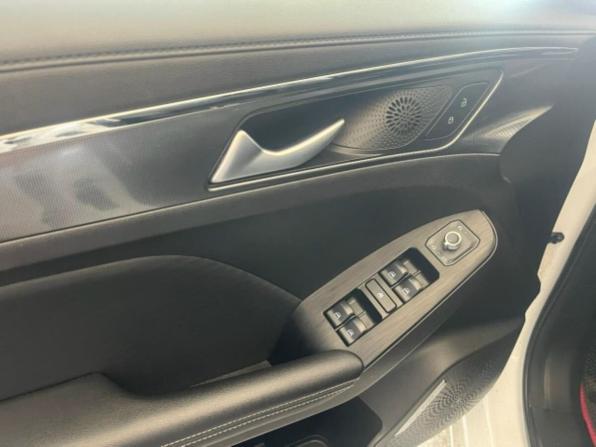 Haval Jolion I с пробегом 2023 года, цена 1 652 400 рублей, 60997 км, внедорожник, Автокод Объявления