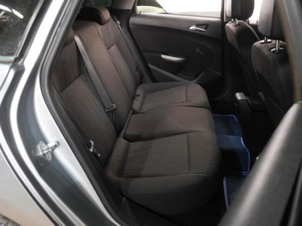 Opel Astra J с пробегом 2011 года, цена 899 000 рублей, 152249 км, универсал, Автокод Объявления