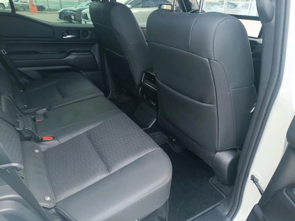 Toyota Land Cruiser Prado 250 Series с пробегом 2024 года, цена 10 900 000 рублей, 15616 км, внедорожник, Автокод Объявления