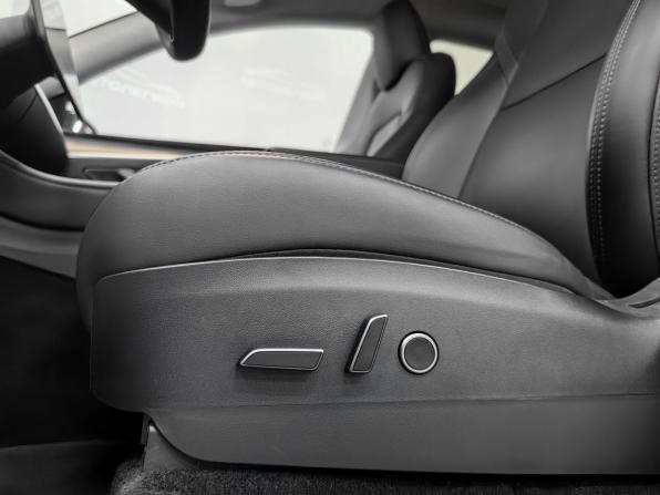 Tesla Model Y I с пробегом 2022 года, цена 4 300 000 рублей, 19000 км, внедорожник, Автокод Объявления