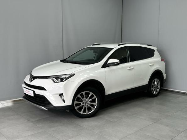 Toyota RAV4 IV (XA40) Рестайлинг с пробегом 2018 года, цена 2 644 990 рублей, 95418 км, внедорожник, Автокод Объявления