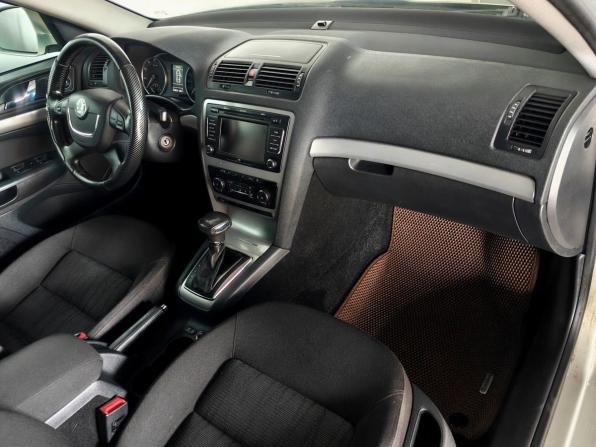 Skoda Octavia II (A5) Рестайлинг с пробегом 2012 года, цена 790 000 рублей, 264854 км, лифтбек, Автокод Объявления