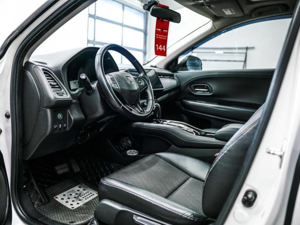 Honda Vezel I Рестайлинг с пробегом 2019 года, цена 1 870 000 рублей, 89167 км, внедорожник, Автокод Объявления