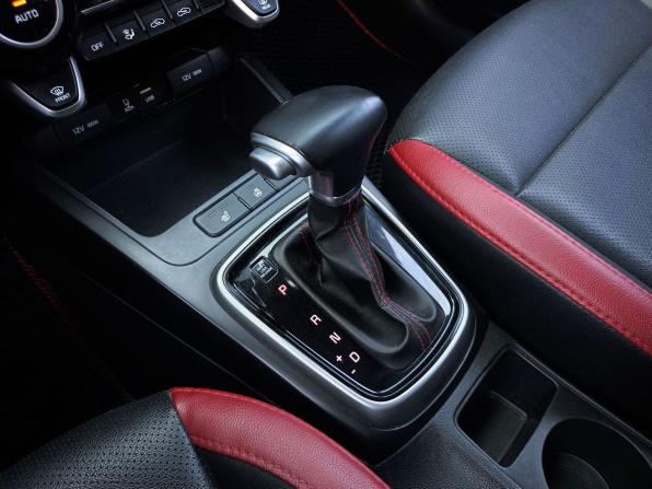 Kia Rio IV с пробегом 2020 года, цена 1 567 000 рублей, 106000 км, седан, Автокод Объявления