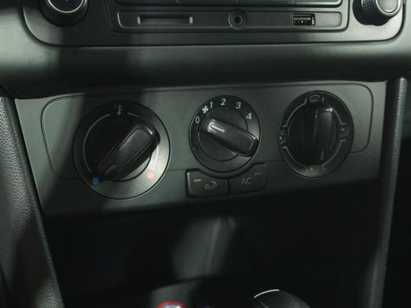 Volkswagen Polo V с пробегом 2013 года, цена 849 000 рублей, 136069 км, седан, Автокод Объявления