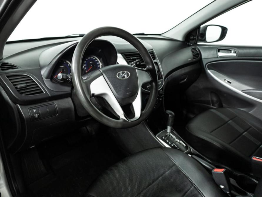 Hyundai Solaris I Санкт-Петербург  - изображение 11