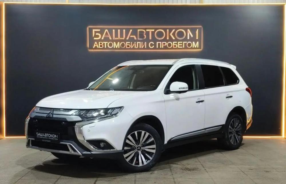 Mitsubishi Outlander III Рестайлинг 3 Уфа  - изображение 1