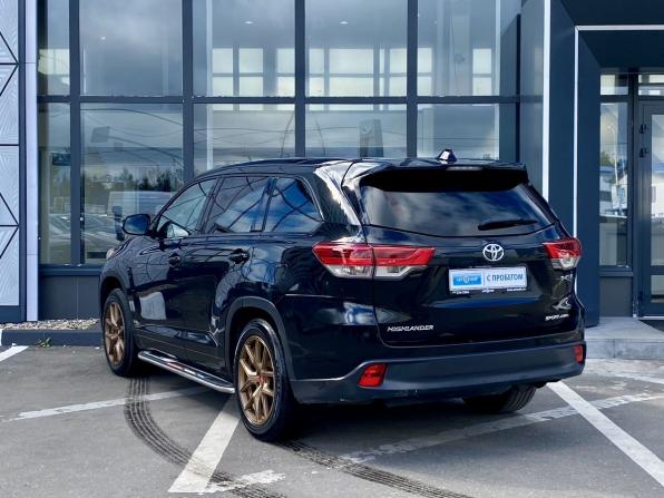 Toyota Highlander IV (XU70) с пробегом 2025 года, цена 3 999 000 рублей, 77104 км, внедорожник, Автокод Объявления