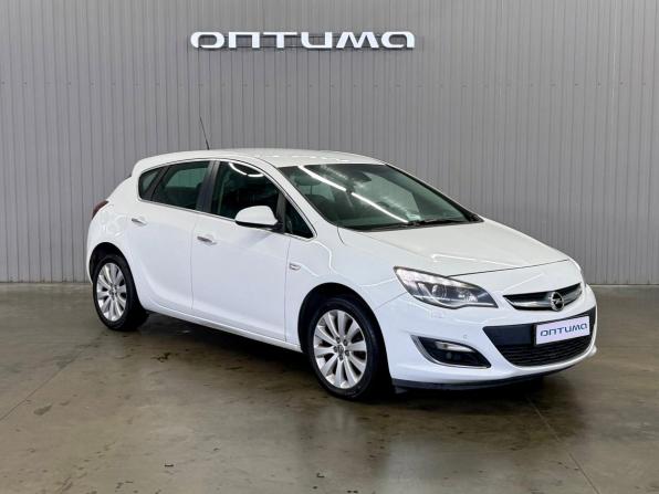 Opel Astra J Рестайлинг с пробегом 2013 года, цена 827 000 рублей, 196880 км, хэтчбек, Автокод Объявления
