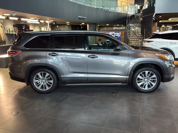 Toyota Highlander III (XU50) с пробегом 2014 года, цена 2 450 000 рублей, 219200 км, внедорожник, Автокод Объявления