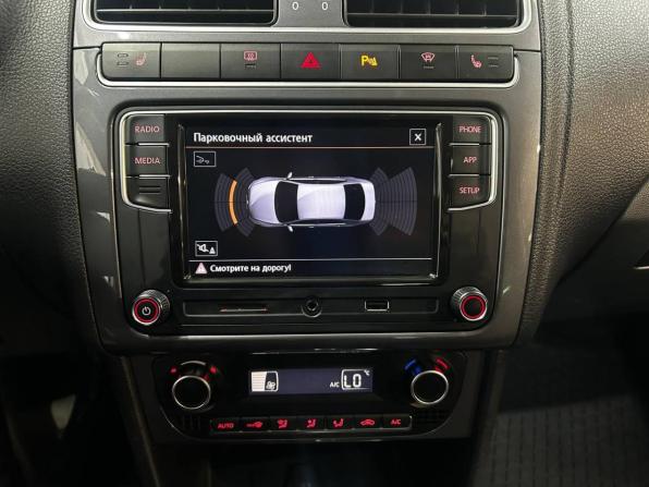 Volkswagen Polo V Рестайлинг с пробегом 2019 года, цена 1 225 000 рублей, 99105 км, седан, Автокод Объявления