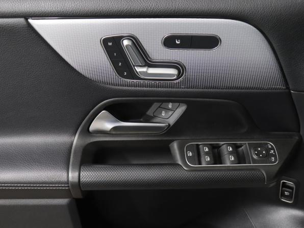 Mercedes-Benz GLB I (X247) с пробегом 2021 года, цена 2 949 900 рублей, 106850 км, внедорожник, Автокод Объявления