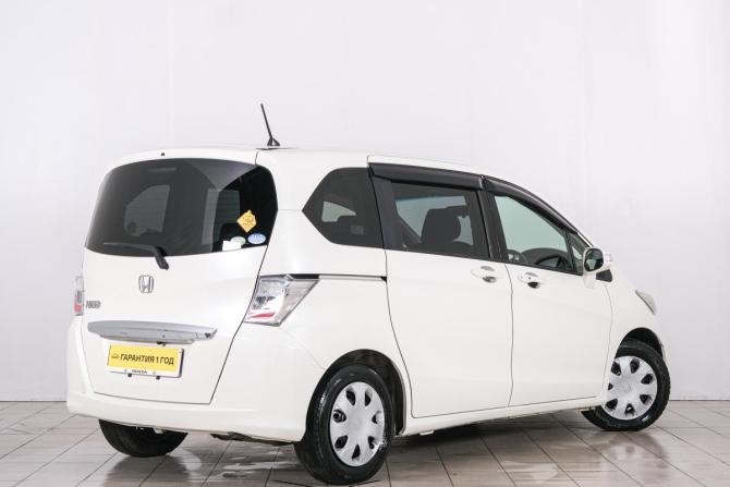 Honda Freed I Рестайлинг с пробегом 2012 года, цена 999 000 рублей, 180000 км, компактвэн, Автокод Объявления