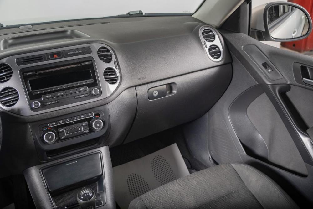 Volkswagen Tiguan I Рестайлинг Томск  - изображение 12