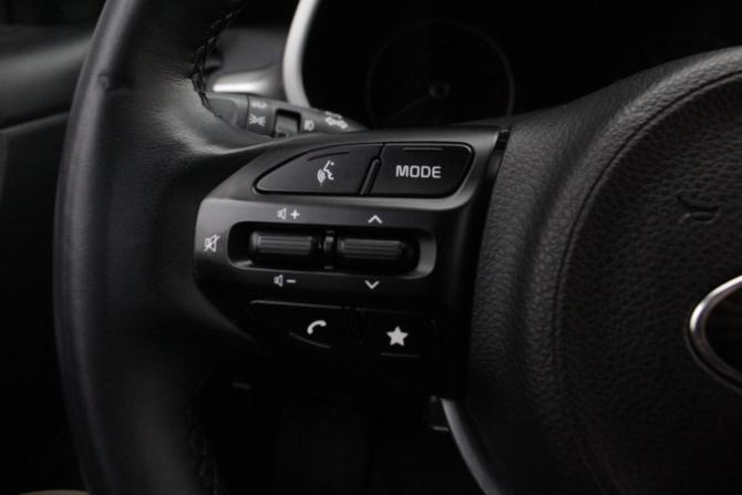 Kia Rio IV Рестайлинг с пробегом 2021 года, цена 1 595 000 рублей, 100791 км, хэтчбек, Автокод Объявления