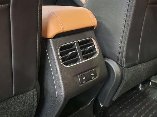 Haval Jolion I Рестайлинг с пробегом 2023 года, цена 1 340 000 рублей, 39148 км, внедорожник, Автокод Объявления