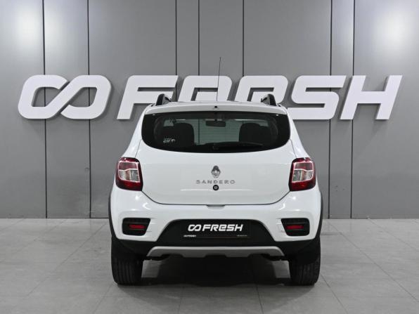 Renault Sandero II Рестайлинг с пробегом 2019 года, цена 1 215 000 рублей, 58272 км, хэтчбек, Автокод Объявления