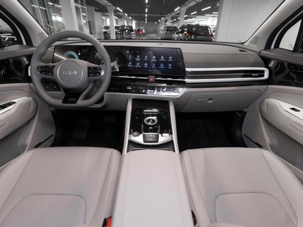 Kia Sportage V с пробегом 2026 года, цена 3 950 000 рублей, 17 км, внедорожник, Автокод Объявления