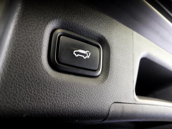 Hyundai Santa Fe IV Рестайлинг с пробегом 2022 года, цена 3 710 000 рублей, 87038 км, внедорожник, Автокод Объявления