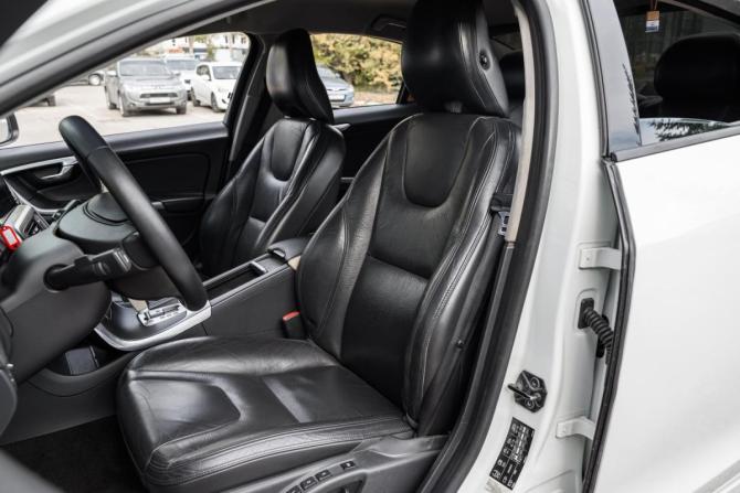 Volvo S60 II с пробегом 2012 года, цена 779 000 рублей, 240090 км, седан, Автокод Объявления